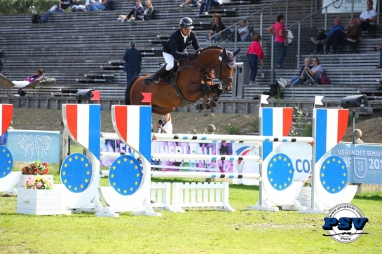 CANDY et CICAVE à Fontainebleau