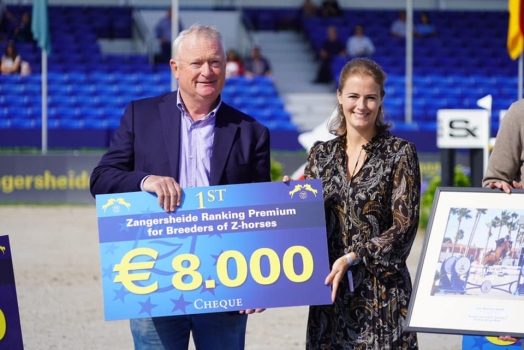 Ronny Maes naisseur de Bonfois Van't Hof V Eversen (BISQUET BALOU)